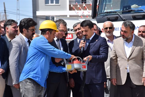Kaymakamımız Şenol Öztürk, Belediye Başkanı İbrahim ÖNAL ile beraber Çetmi Mahallesi’nde Gasilhane ve Taziye Evi Temel Atma Törenine Katıldı