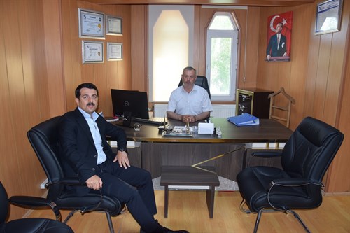 Kaymakamımız Şenol ÖZTÜRK, Mali Müşavir Erol PARLAK ’ı ziyaret etti.